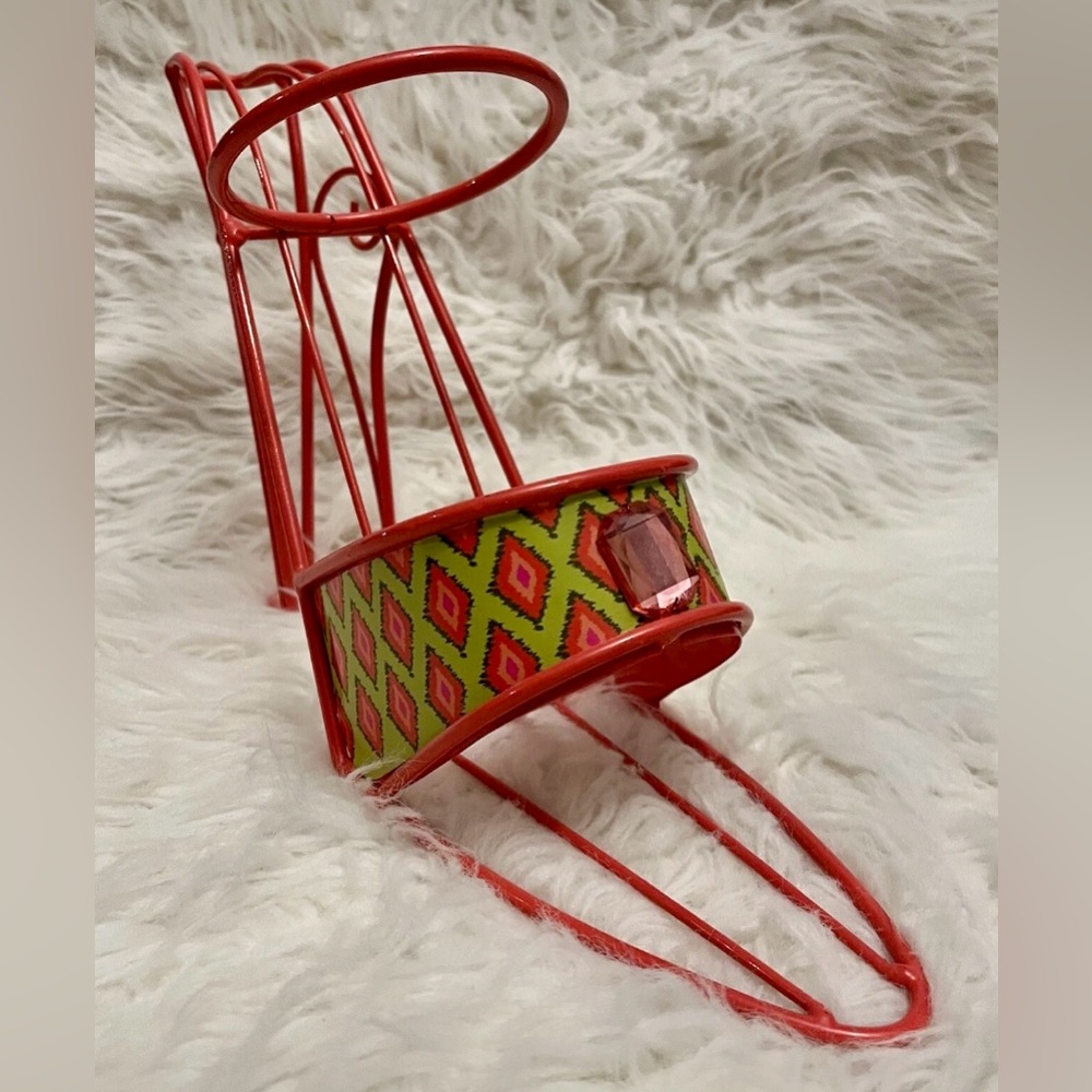 New Large Pink Wire High Heel Wine Bottle Display